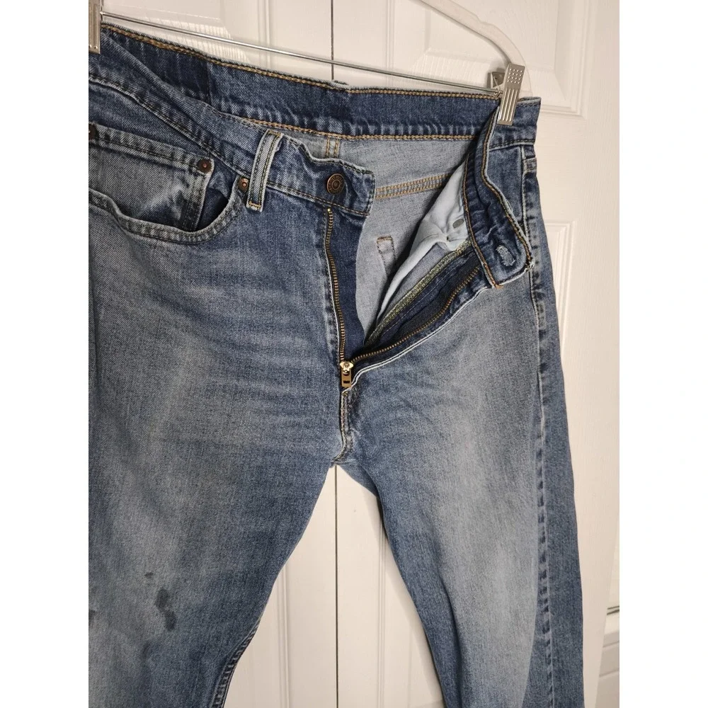 Levis 505 Jeans Mens 34x30 Blue Denim Straight Leg Light Wash Distressed Zip Fly